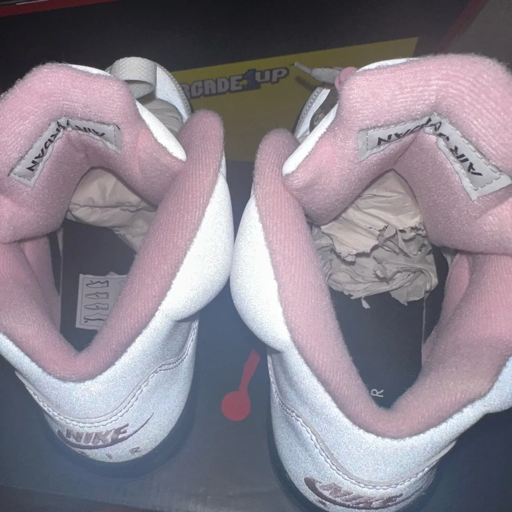 Jordan 5 Retro "Medium Soft Pink" Men's Shoe - Picture 8 of 8